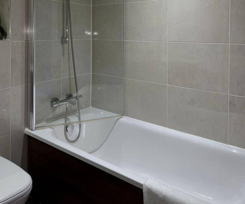 Cosy City Centre Apartment With Parking Birmingham Ngoại thất bức ảnh